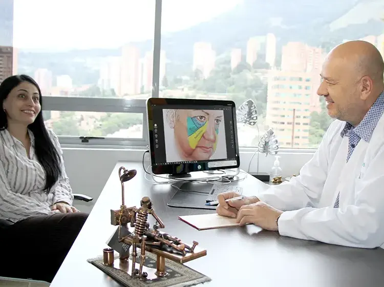 Img-cirujano-plastico-medellin_BannerHome-Fondo-lcp